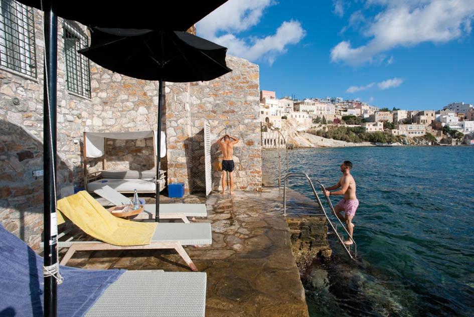 Hotel Ploes Ermoupoli Esterno foto
